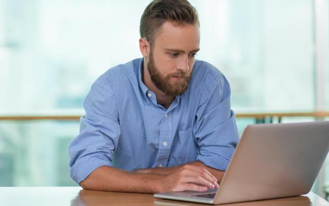 Los anuncios publicitarios fraudulentos son cada vez más habituales en la red.