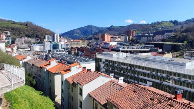 El acceso a la vivienda y la exclusión residencial son aspectos de relevancia dentro de los casos atendidos por los Servicios Sociales de Eibar.
