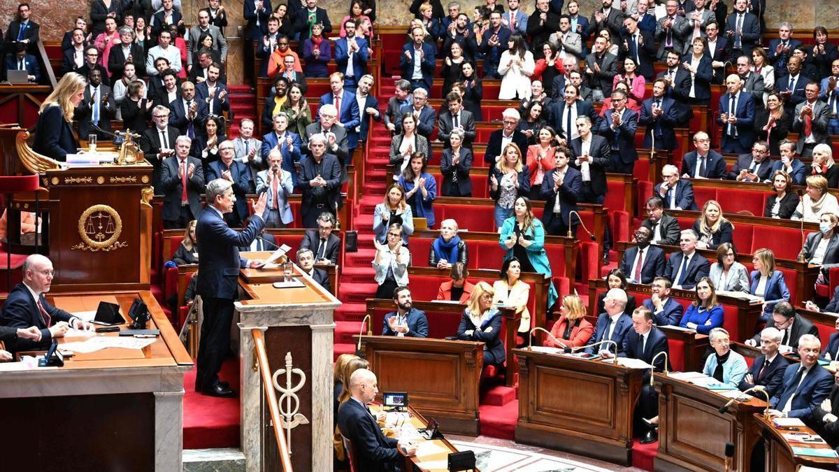 La Asamblea Nacional francesa durante el debate de la moción de censura.