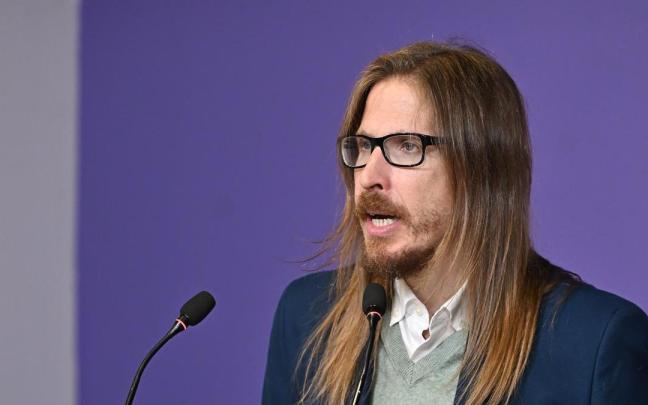 El secretario de Organización y portavoz de Podemos, Pablo Fernández