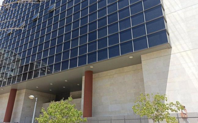 Fachada de la Ciudad de la Justicia de Valencia.