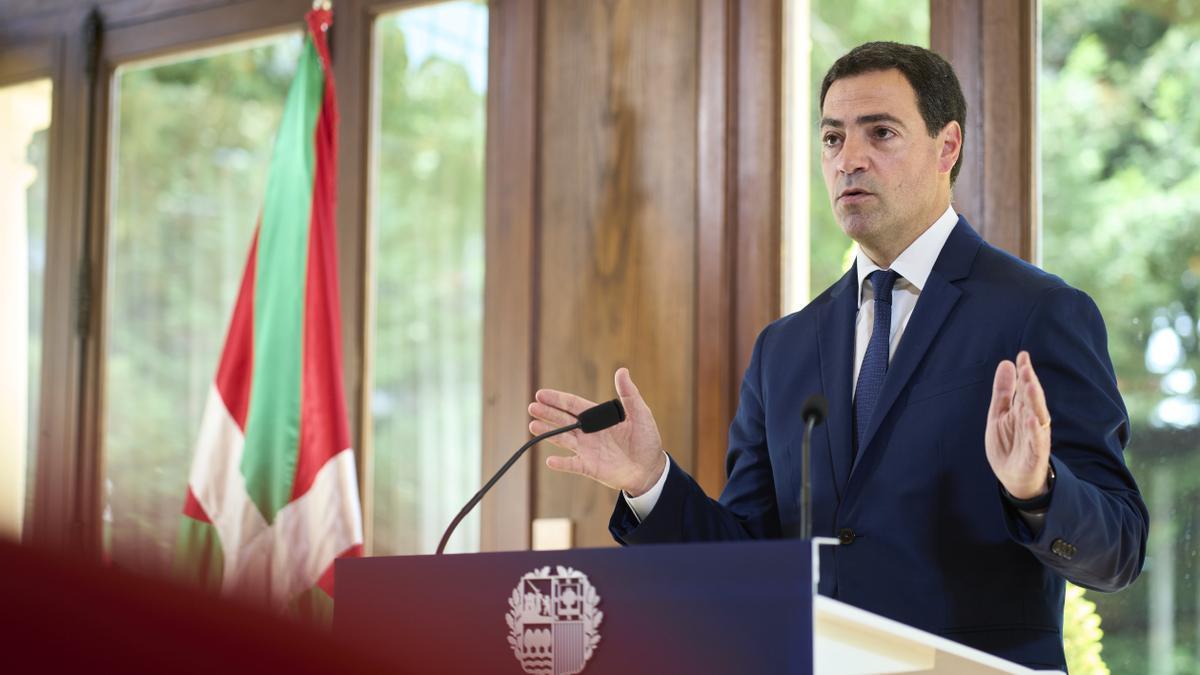 El lehendakari, Imanol Pradales, en una anterior comparecencia