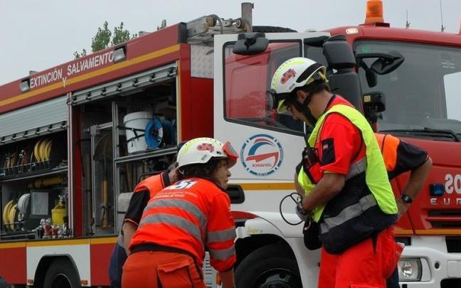 Bomberos y sanitarios de EPES trabajan de forma conjunta, Jaén.