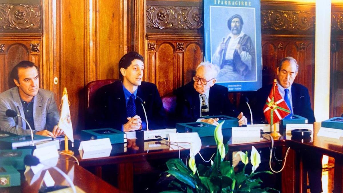 Garaikoetxea, en la presentación del libro sobre Iparragirre.
