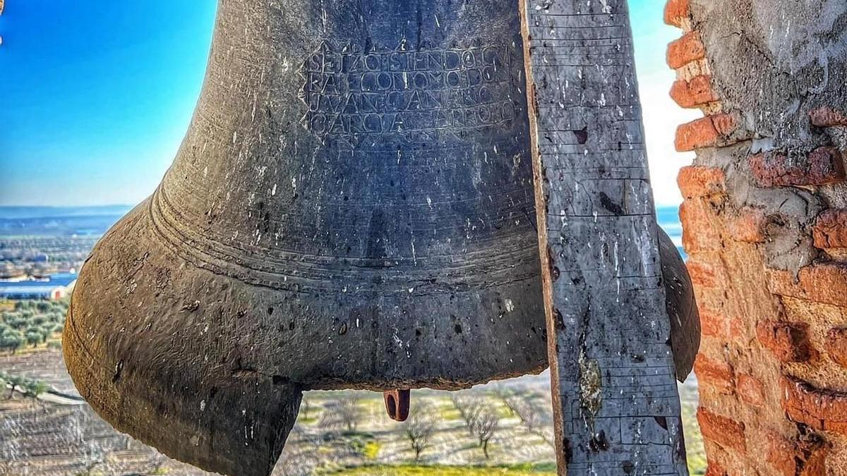 La campana de la ermita de San Blas, en Cebolla (Toledo).