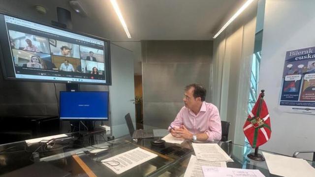 El consejero de Salud, Alberto Martínez, en el Consejo Interterritorial.