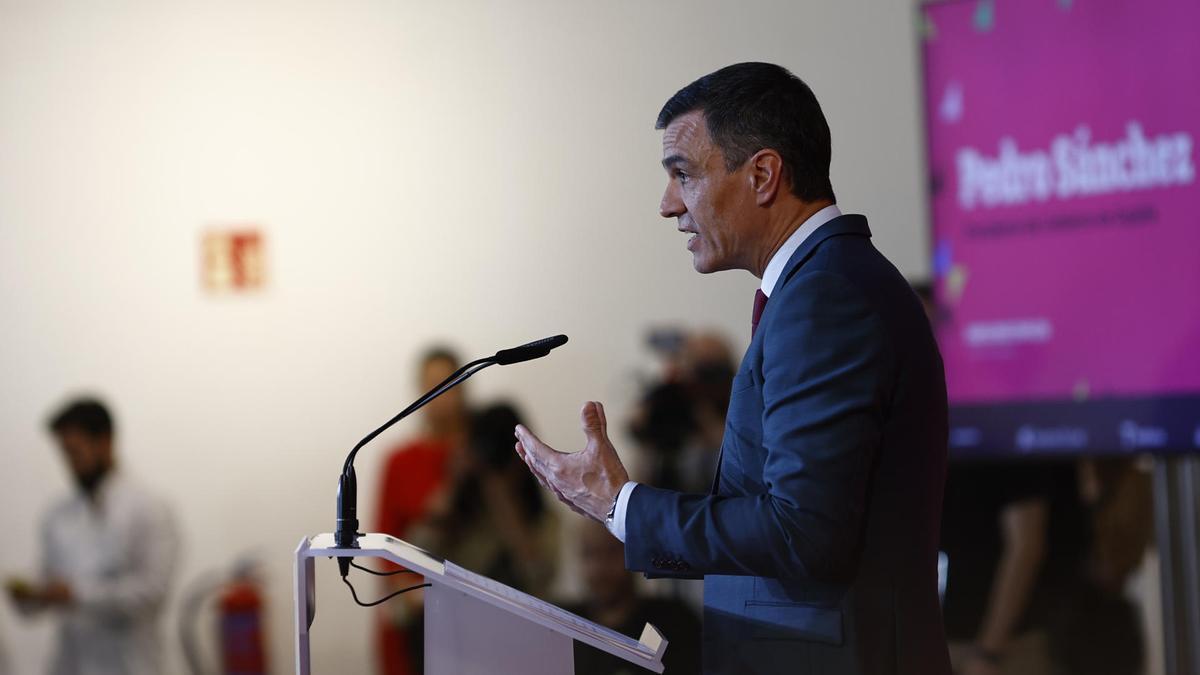 El presidente del Gobierno español, Pedro Sánchez, durante el acto de aniversario del digital infoLibre