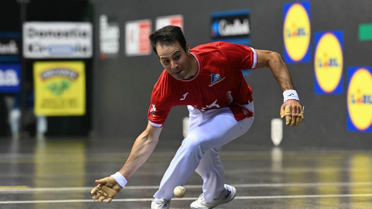 Unai Laso vence a Darío en el Manomanista en el Atano III de Donostia.