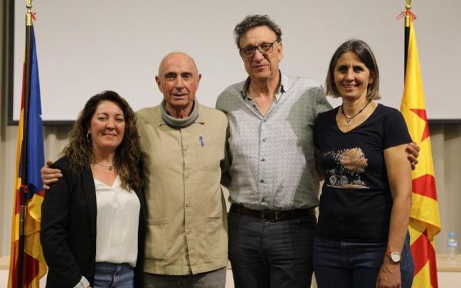El nuevo presidente de la ANC, Josep Vila, junto al hasta ahora presidente Lluís Llach