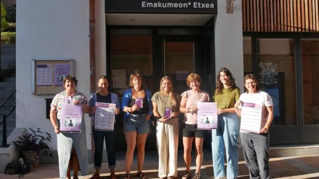 Presentación del programa de la Emakumeen Etxea de Zumaia.