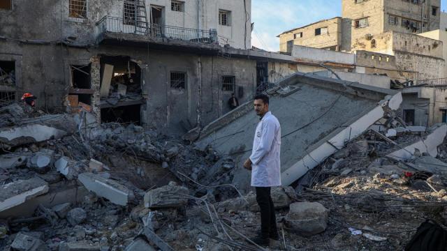 Un edificio destruido en el complejo del Hospital Árabe al-Ahli en Gaza. / EP Un edificio destruido en el complejo del Hospital Árabe al-Ahli en Gaza.
