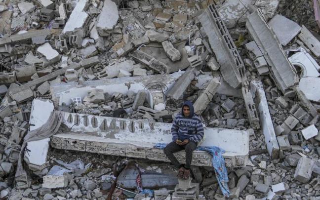 Israel sigue bombardeando Gaza.