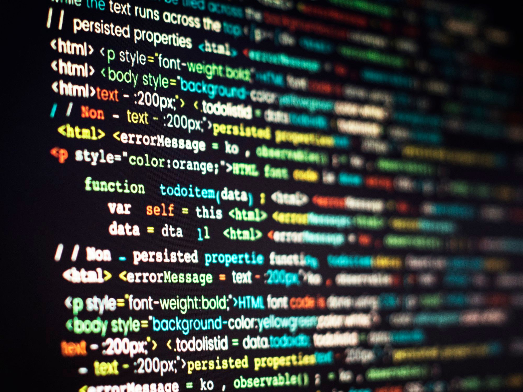 Codificación de programas informáticos en una pantalla.