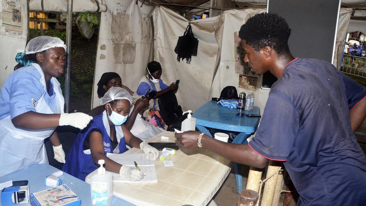 La cepa Bundibugyo es una de las seis especies catalogadas del virus del Ébola, no es la más conocida y tiene una tasa de mortalidad de entre el 30 y 50 por ciento.
