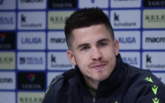 Igor Zubeldia ostegun honetako prentsaurrekoan. / REAL SOCIEDAD TWITTER