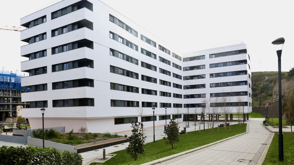 Bloque de viviendas de VPO en alquiler en Urban, Barakaldo