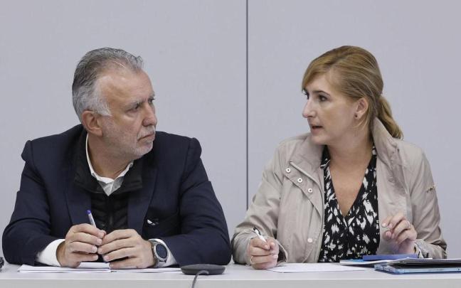 El ministro Ángel Víctor Torres y la Consellera de Interior de Valencia, Salomé Pradas.