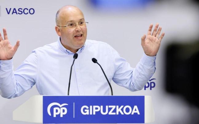El portavoz del PP en el Congreso, Miguel Tellado, en Donostia, donde ha cargado contra el PNV