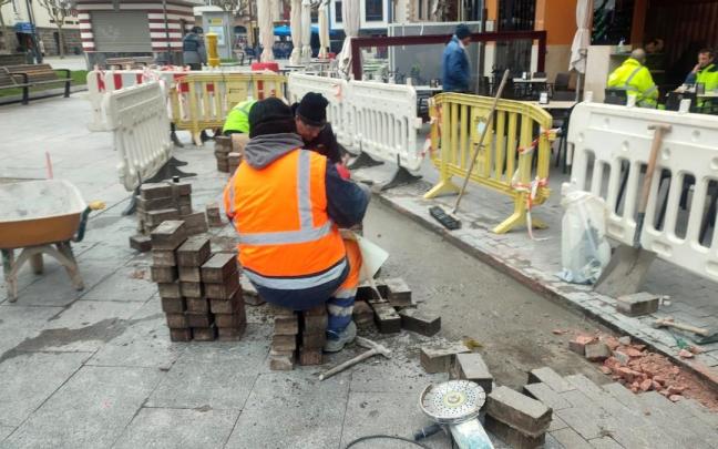 Obras en el parque de la Lamera, en Bermeo. Obras en el parque de la Lamera, en Bermeo.