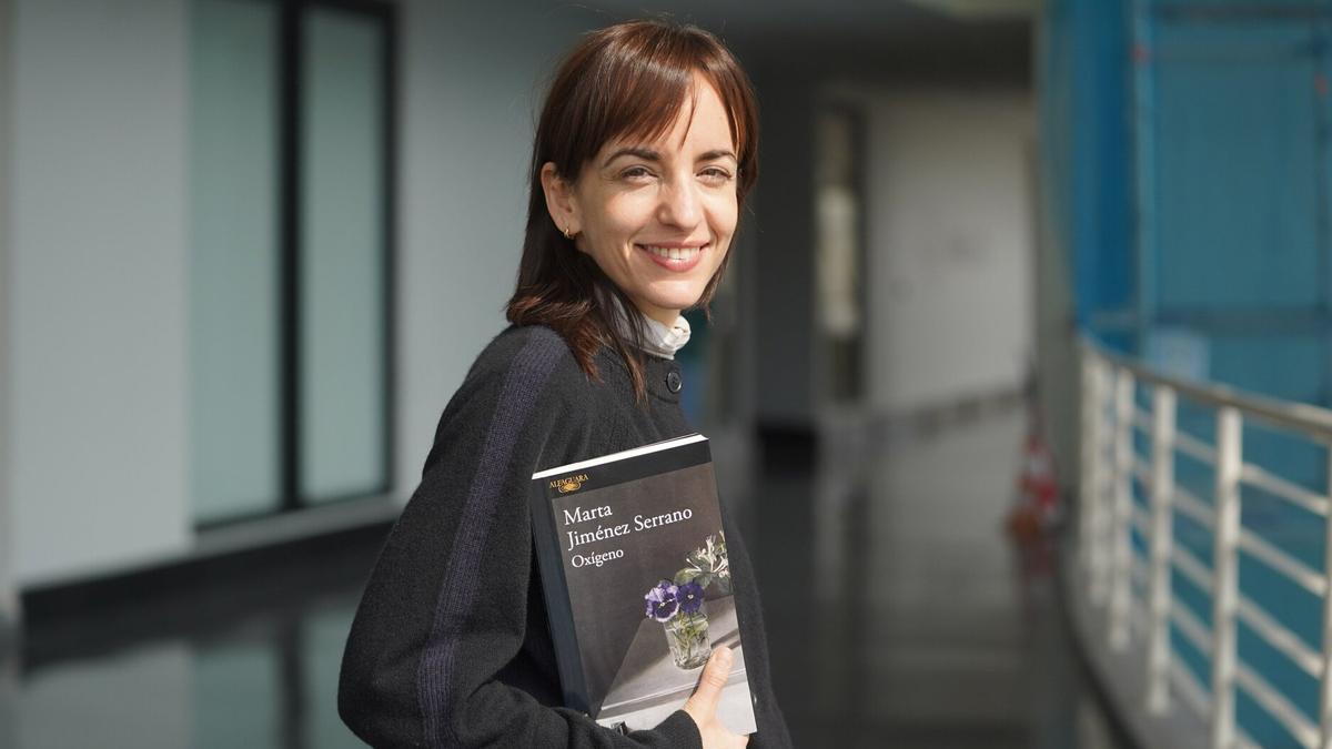 ‘Oxígeno’ es la última novela de Marta Jiménez Serrano.