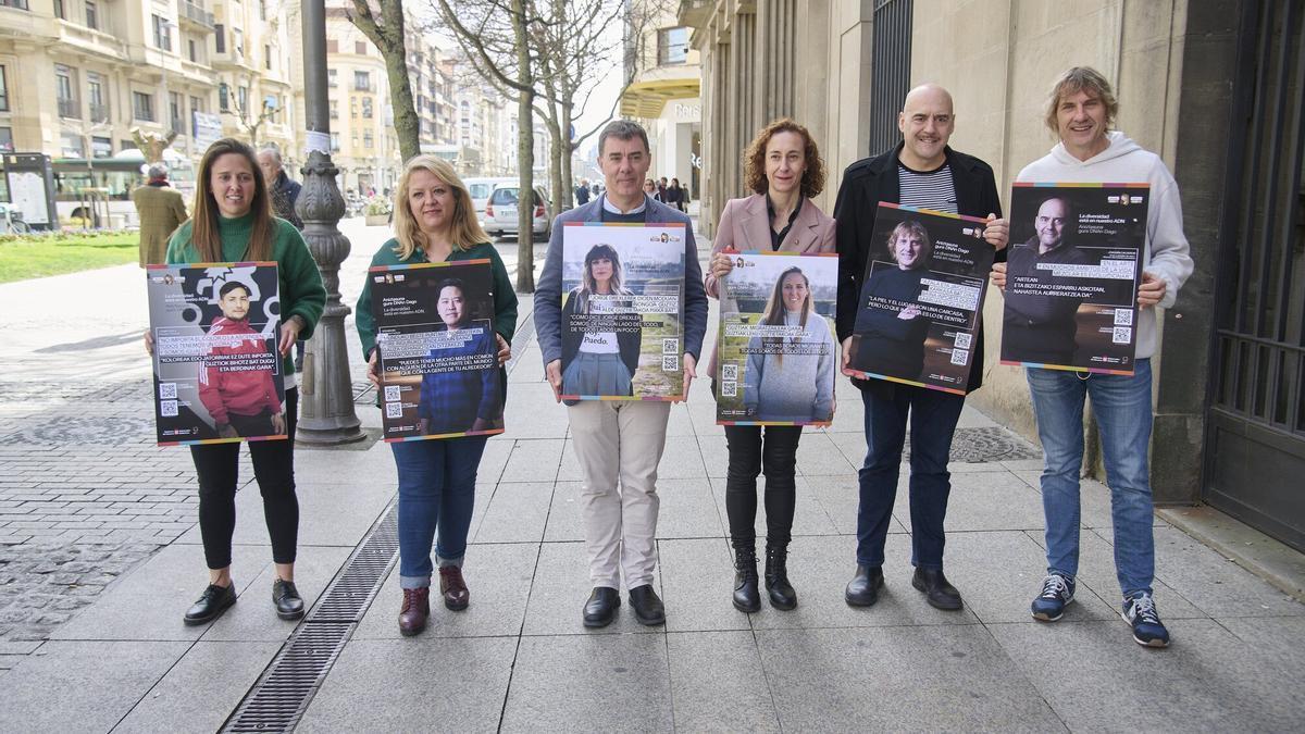 Presentación de la campaña contra el racismo y la xenofobia 'La diversidad está en nuestro ADN'.