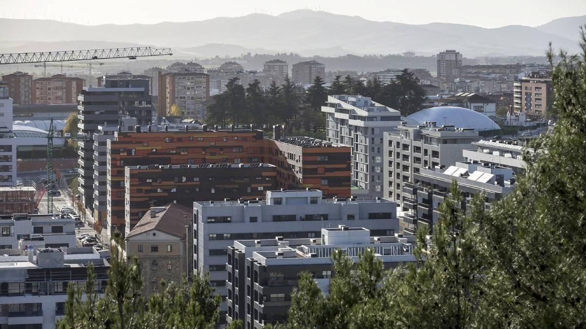 Imagen de viviendas en el barrio de Lezkairu, Pamplona.