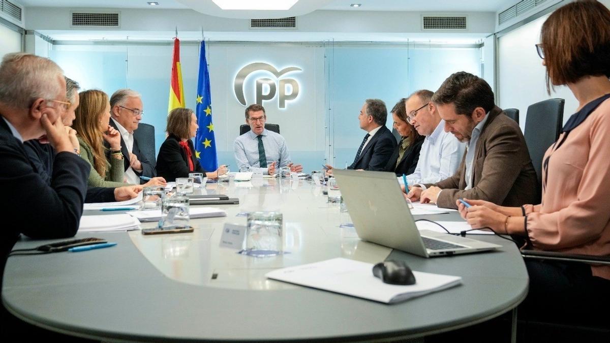 Alberto Núñez Feijóo presidió ayer la reunión del comité de dirección del PP.