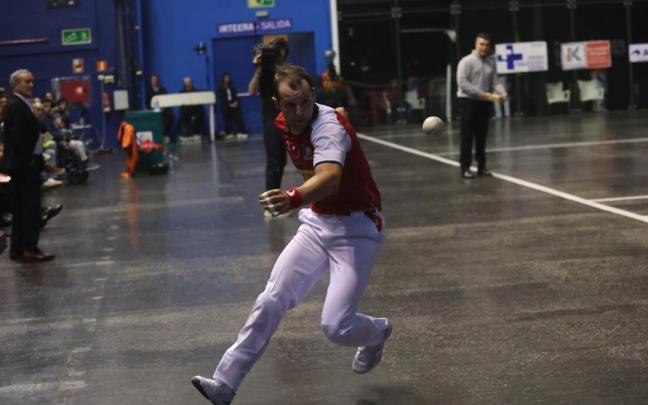 Elordi y Rezusta reestrenaron el Atano III de Donostia.