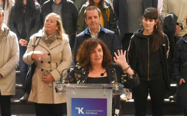 Euskararen normalizazio prozesuan egindako atzerapausoak eragiteko “olatu euskarafoboa” salatu zuen Kontseiluak.