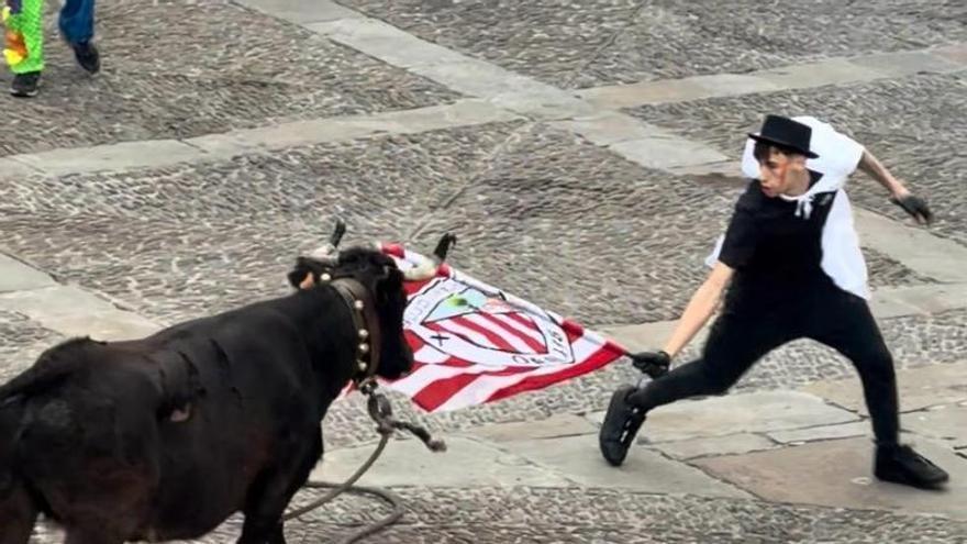 La sokamuturra es una de las tradiciones más arraigadas de los Sanfaustos