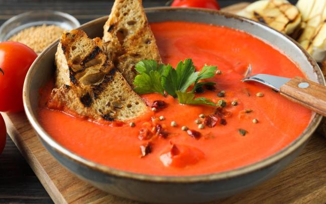 Un refrescante gazpacho de tomate