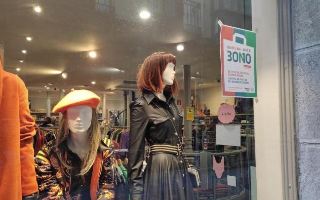 Comercio adherido a la campaña 'Euskadi Bono Denda'.