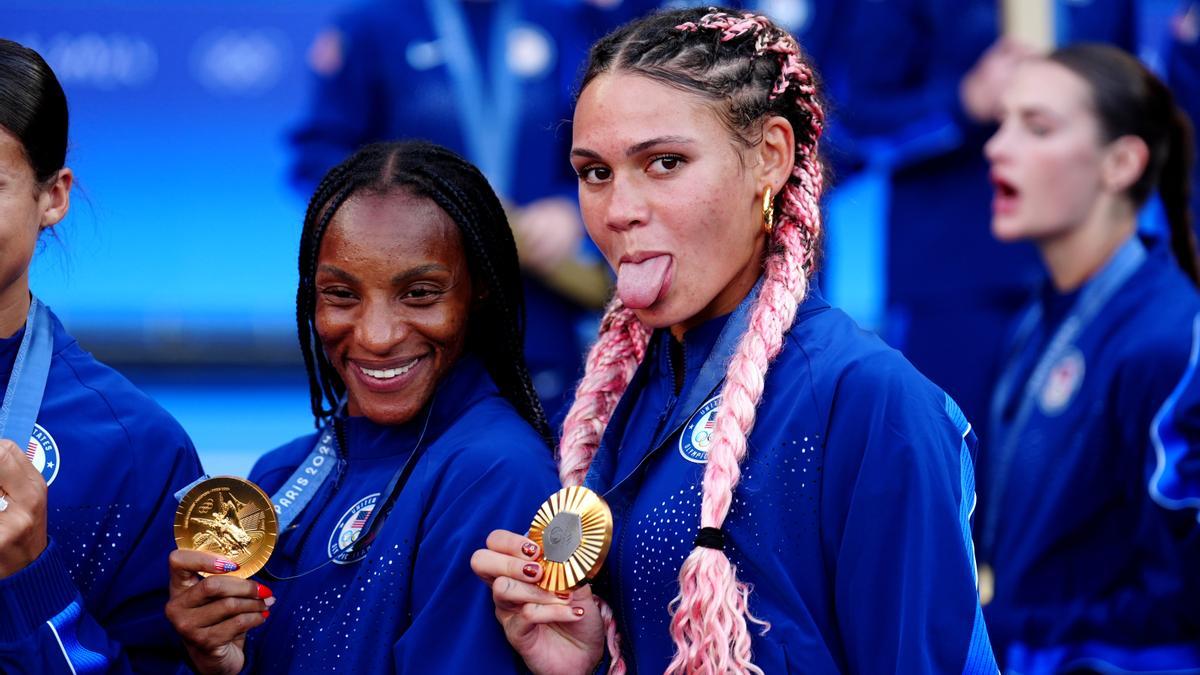 Trinity Rodman, con la medalla de oro obtenida con la selección de Estados Unidos en los Juegos Olímpicos de París.