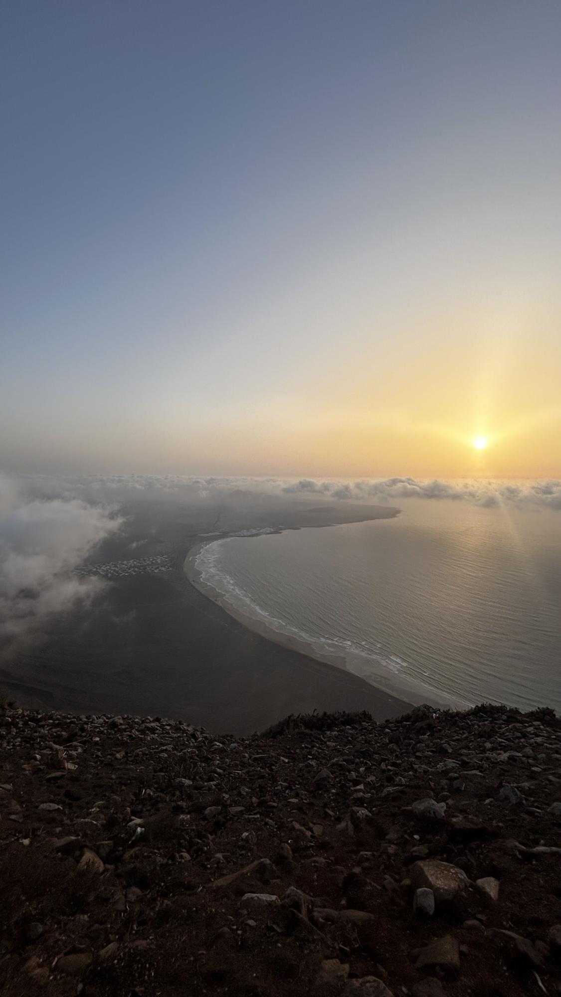 Atardecer desde el mirador del Risco de Famara.