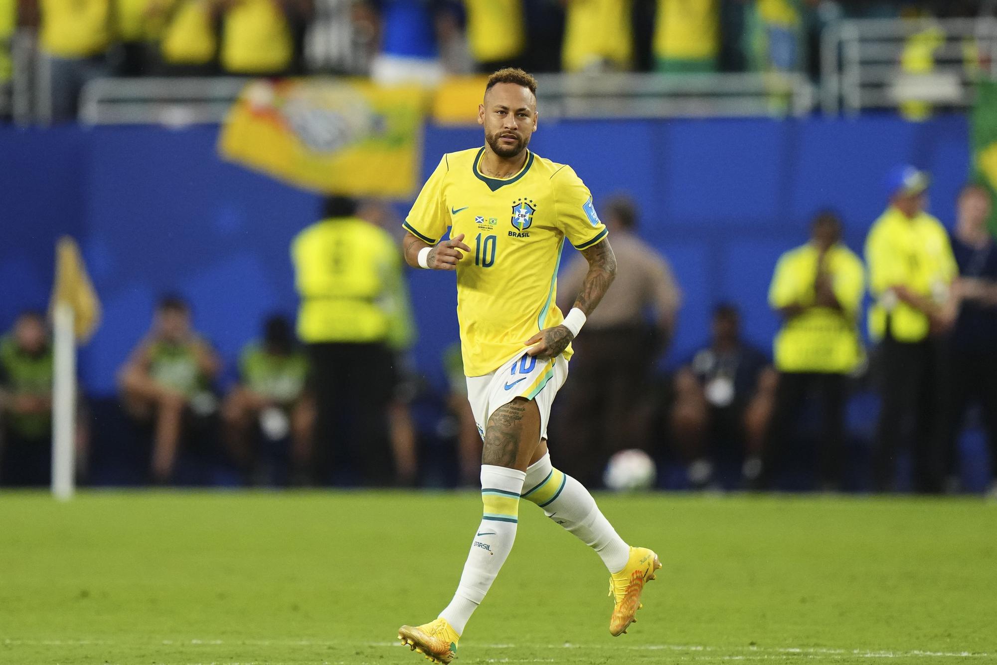 Neymar Jr., durante el partido que enfrentó a Brasil y Escocia.
