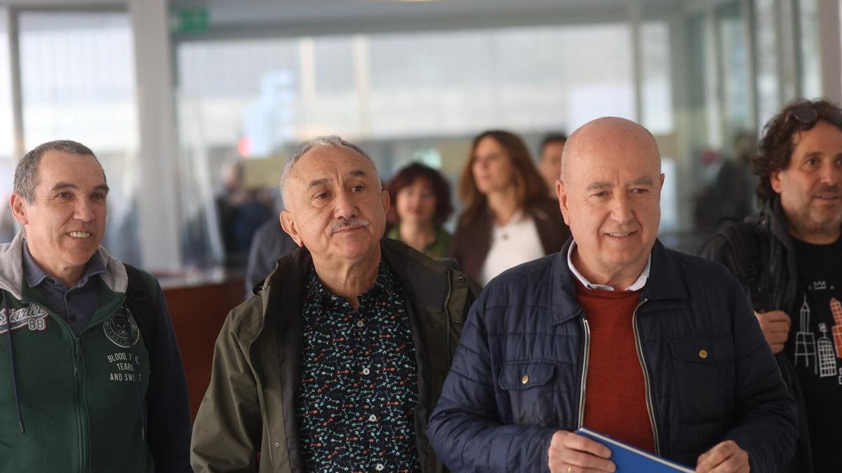 Raul Arza junto al secretario general de UGT, Pepe Alvarez.