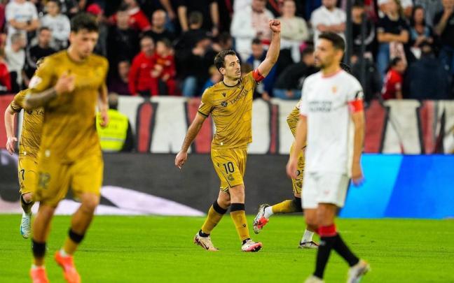 Mikel Oyarzabal celebra el tanto de penalti que logró el domingo pasado contra el Sevilla. / EUROPA PRESS