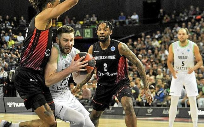 Kullamäe y sus compañeros apurarán sus escasas opciones en Chemnitz