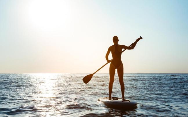 El paddle surf se posiciona como uno de los deportes más divertidos del verano