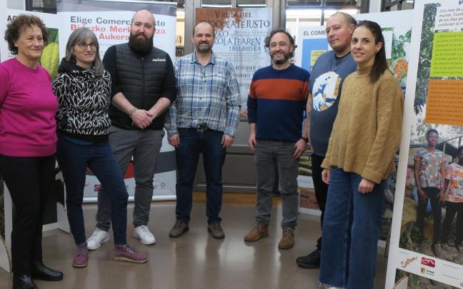 Entidades y comercios participantes en la presentación de la Ruta hoy en Tudela