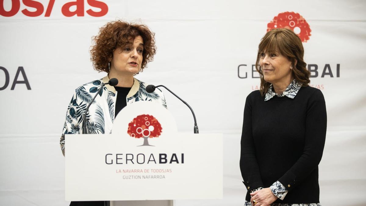 Blanca Regúlez y Uxue Barkos, durante la presentación.