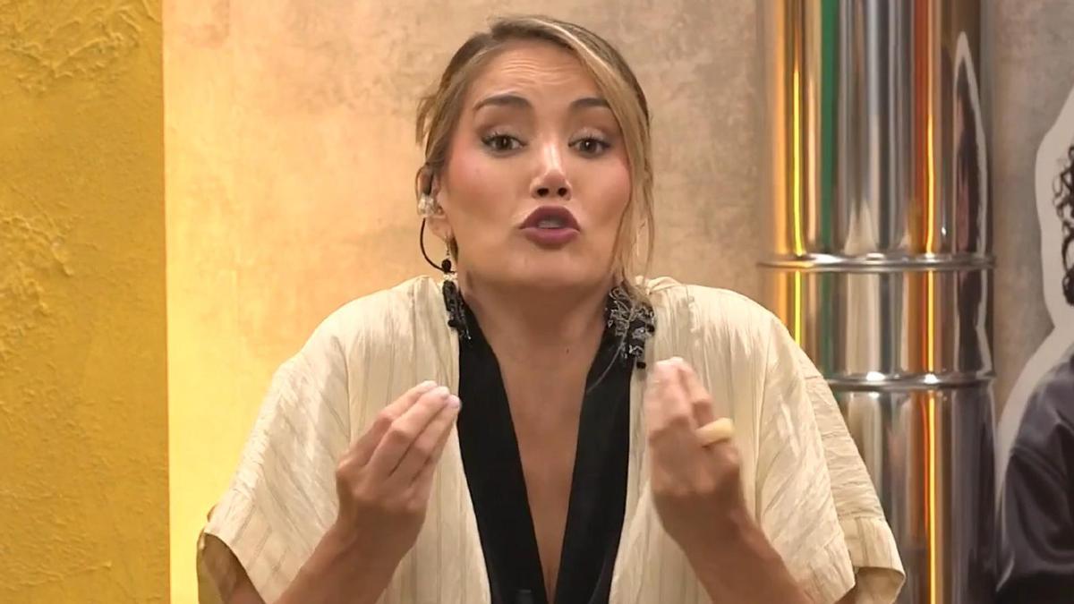 Alba Carrillo se queja con su habitual tono sarcástico y cargado de humor.