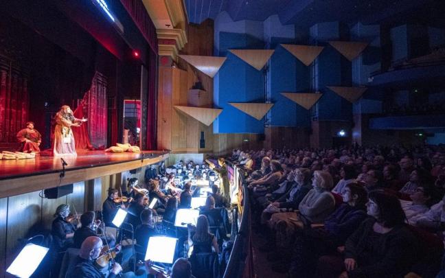 El Social Antzokia de Basauri se hace accesible a las personas con discapacidad auditiva