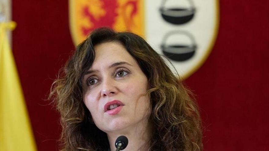 La presidenta de la Comunidad de Madrid, Isabel Díaz Ayuso, ofrece una rueda de prensa tras la reunión del Consejo de Gobierno, en el Ayuntamiento de Torrejón de Ardoz