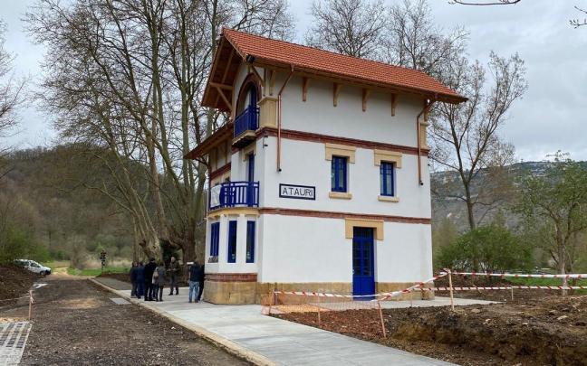 Edificio ya restaurado en la antigua estación de Atauri / Diputación Foral de Álava Edificio ya restaurado en la antigua estación de Atauri
