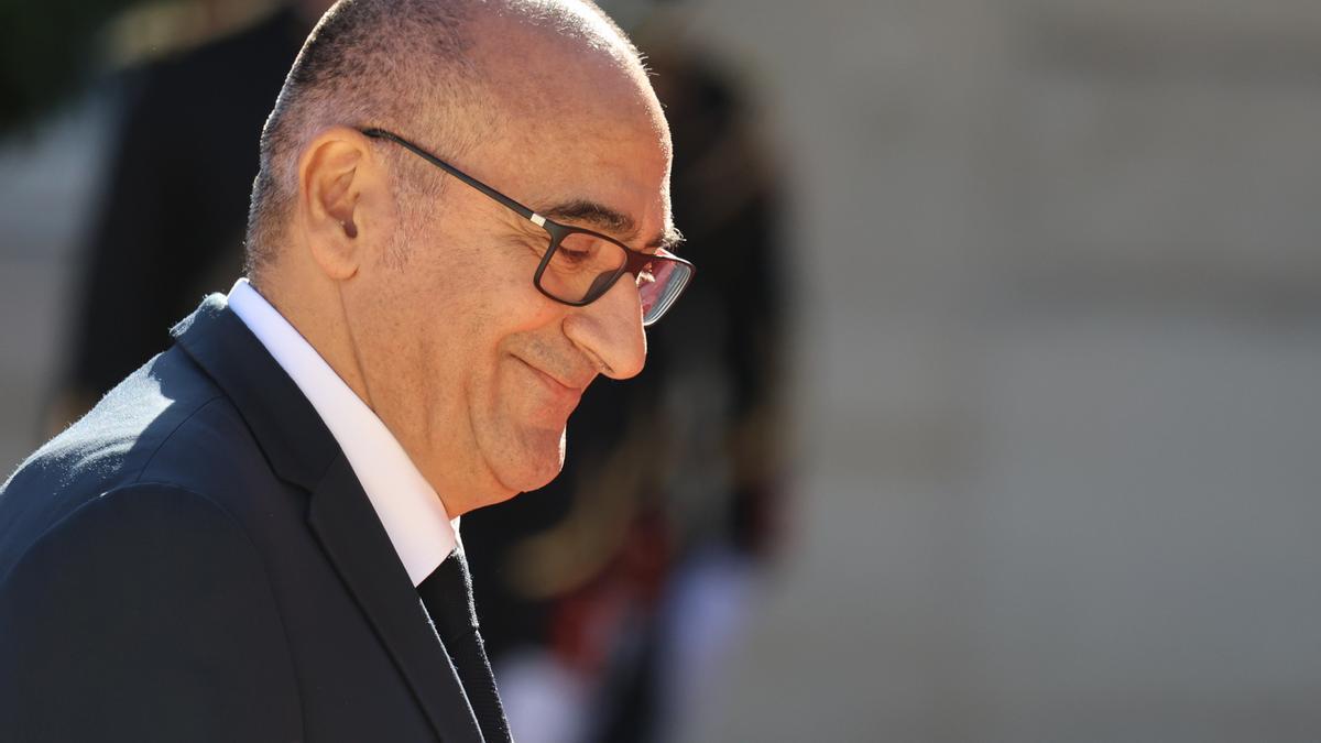 September 25, 2026, Paris, France. The Pope visits the Elysée Palace. French President Emmanuel Macron and First Lady Brigitte Macron welcome Pope Leo XIV during his visit to the Elysée Palace. Pictured: Laurent Nunez.
