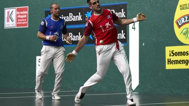 En imágenes: Joseba Ezkurdia y Julen Martija ganan en la previa de Aspe del Torneo San Fermín a Elordi-Rezusta.