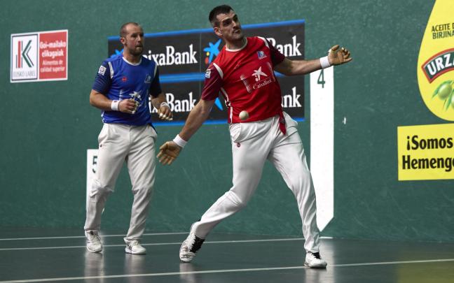 Joseba Ezkurdia y Julen Martija ganan en la previa de Aspe del Torneo San Fermín a Elordi y Rezusta. Unai Beroiz