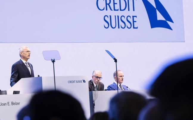 Axel P. Lehmann, presidente de Credit Suisse, ante la junta general.