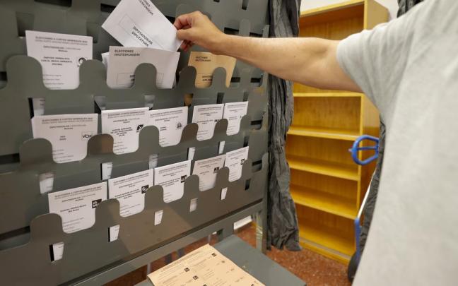 Abren los colegios electorales.